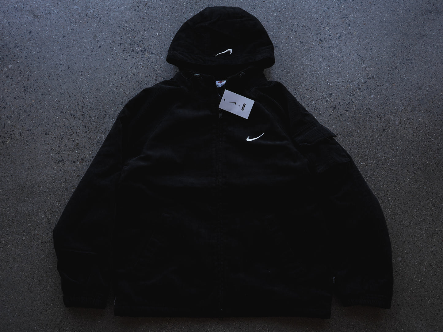 Supreme - Nike