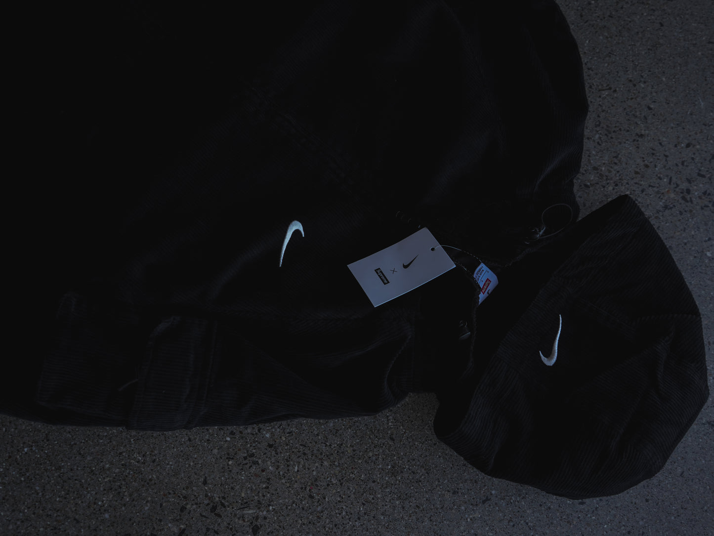 Supreme - Nike