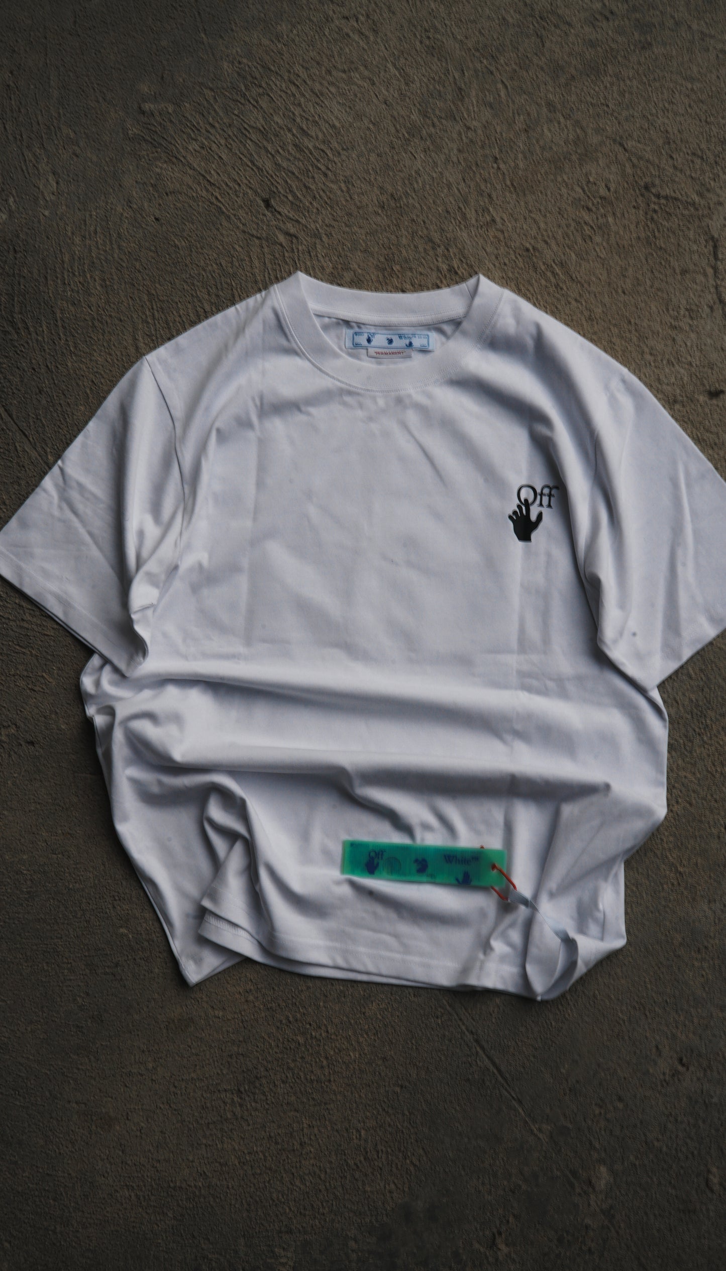 Off White / Caravaggio "The Lute Player"